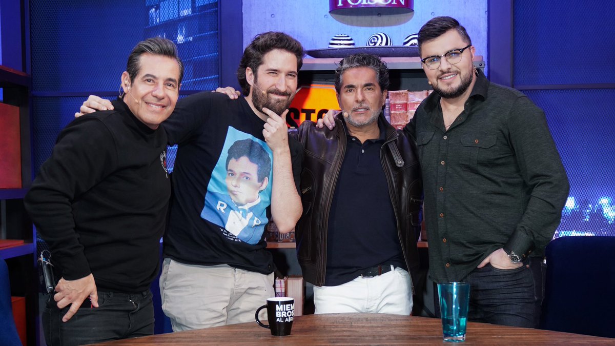 ¡Se viene un gran show de stand up en el Auditorio Nacional con #AlexFernández! 
No se pierdan “Sin Toronja”. 
Chequen los detalles ahorita mismo en <a href="/miembrosalaire/">Miembros al Aire</a> por <a href="/UnicableOficial/">Unicable</a> 
Boletos 👉🏼 ticketmaster.com.mx/alex-fernandez…