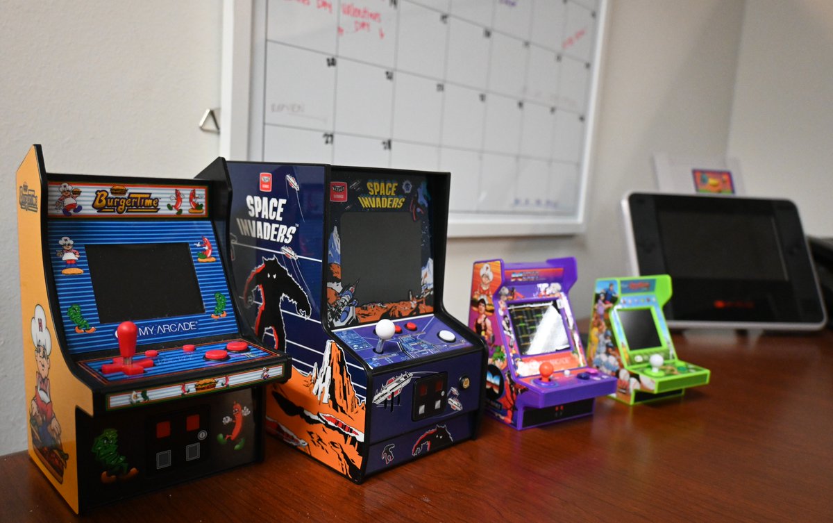 MyArcadeRetro's tweet photo. Which classic game would you keep on your desk?!
https://t.co/8R5RssXvia #collectthemall #myarcade #officevibes #retrogames #allthesizes https://t.co/OMP3LF7S1J