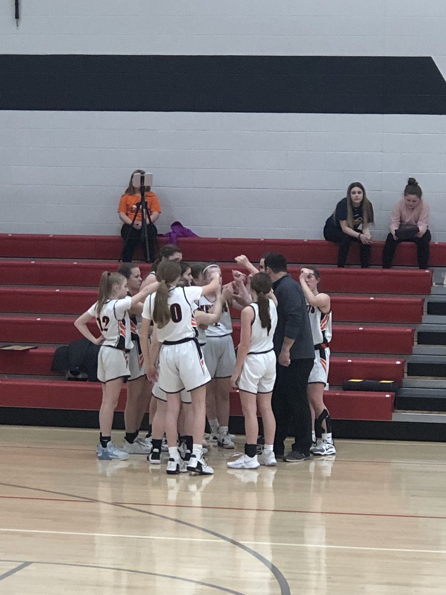 debbieiayers's tweet photo. The #OtsegoKnights 7th girls grade basketball won their NBC tournament game vs Woodmore.  They advance to the championship. @OJHS_Principal @Otsego_Supt #oneheartbeat https://t.co/5a0qvuURTb
