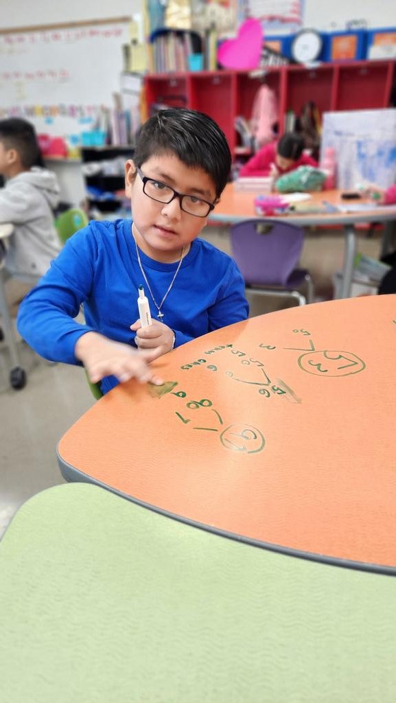 AzaleaSelgado's tweet photo. My 2nd graders had an opportunity to participate in a lesson with Mr.@gregtangmath yesterday. They worked on using concrete models, number bonds and expanded form. They loved the Math-arena dance at the end of the lesson!#UESRooNation #gregtang #math #2ndgradersrock https://t.co/Z7JaGscSJn
