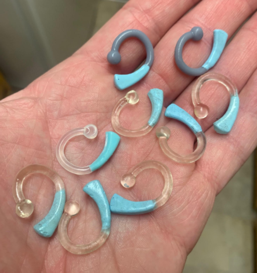 3DReplik8's tweet photo. Needed the the reverse of a small plastic object - special custom hearing aid for doll
.
.
.
#3dmodelling #resinprint #smallpart #repaircafe #customtoys #3DModeling #ScanToCAD #3DPrinting #DigitalFabrication https://t.co/OUoqd4Fl1y