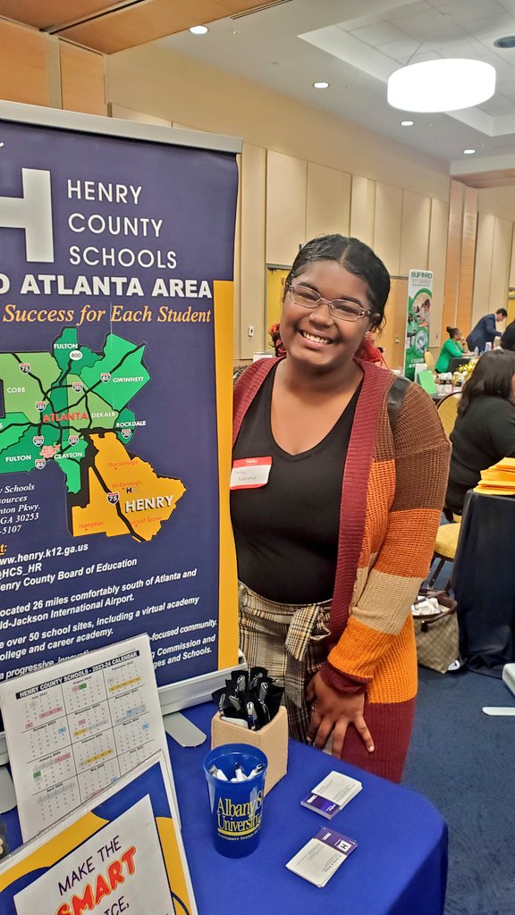 CynthiaMcCray19's tweet photo. I love it when a prospective teacher says, "I graduated from Henry Co Schools &amp; I'd love to come back to work there!"Yesss! I enjoyed meeting seniors and recruiting for HCS at my Alma Mater @AlbanyStateUniv #TeachersRock #RecruitTORetain @SpicerAmy @stormer_jessica @MASuddeth https://t.co/GFV0BkF2Ky