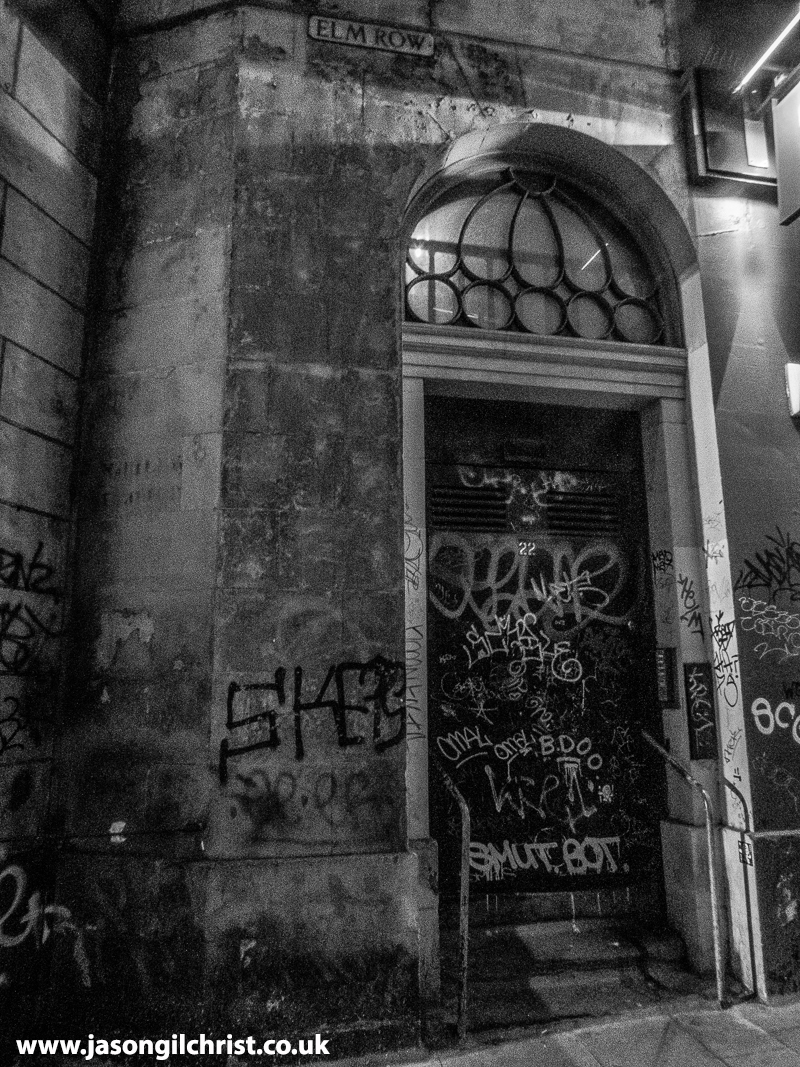 jgilchrist13's tweet photo. 22 Elm Row, jist aff Leith Walk, Edinburgh, Scotland, last night. 2/4. #graffiti #ElmRow #LeithWalk #Edinburgh #Scotland #EdinburghAtNight #NightPhotography #UrbanLandscape #StormHour #ThePhotoHour #ScotlandIsNow #StreetPhotography #edinphoto #BlackAndWhite https://t.co/6cMvS50fJd