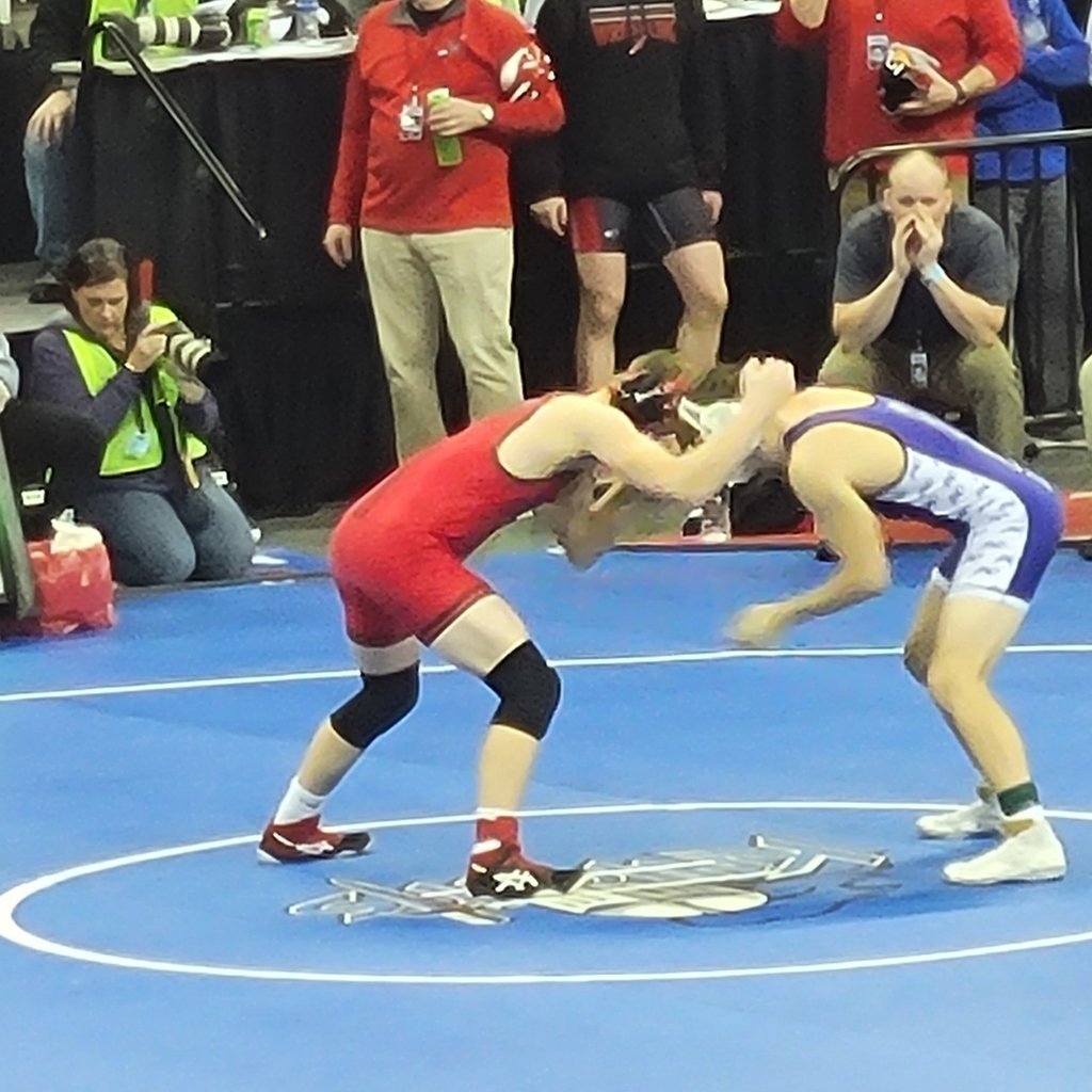 DC_Scouts's tweet photo. Barrett A adds team points with a pin over Battle Creek at 170. Scouts finish the first round 3 -2. https://t.co/MNKboWDB2L