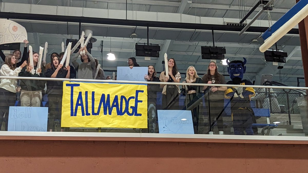 Lauren Stone tweet media