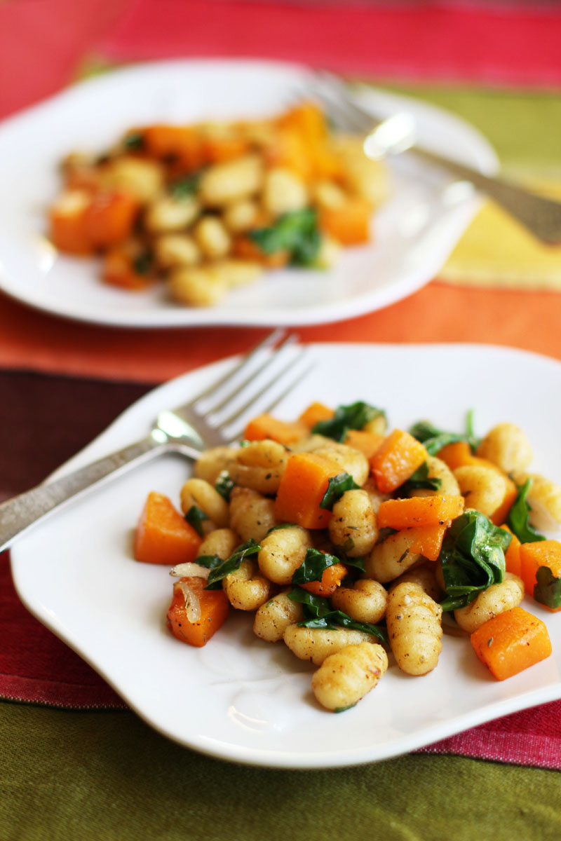 Who's cold? Who needs a one-skillet recipe? Voila! Brown Butter Gnocchi with Butternut Squash thisweekfordinner.com/one-skillet-br…