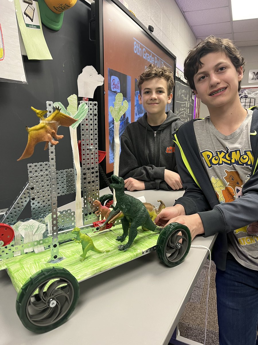 MVJHS_WEAVER's tweet photo. Str8 from the Jurassic Period…this Brachiosaurus 🦕 Pull Toy is pretty DINO-mite!! #vex #pltw #mechanism #pulltoy @JurassicWorld @VEXRobotics @PLTWorg #msdmvSTEM https://t.co/hMaWrJeAUp