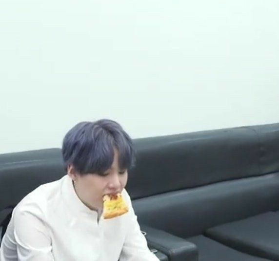 ★ (@happilyoonie) on Twitter photo 