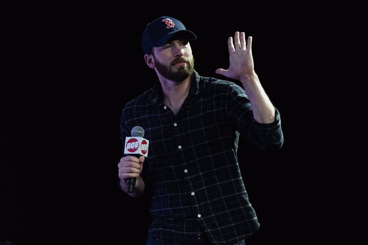 chrisevansbrcom's tweet photo. 🗓 | Chris Evans participará da Chicago Comic &amp; Entertainment Expo nos dias 31 de Março a 02 de Abril.

O painel acontecerá no domingo, 02 de Abril. https://t.co/1EaS7DyNdW