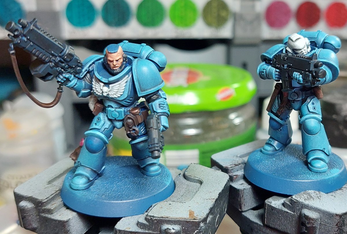 More done on these two Intercessors today. #PaintingWarhammer #WarhammerCommunity #emperorsspears #miniaturepainting #warhammer40000 #hobbystreak day 38