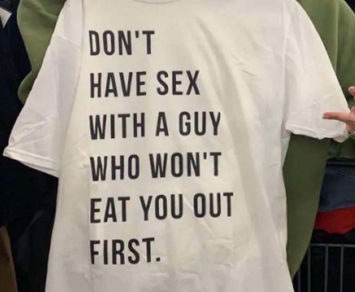 gooodshirts's tweet photo. Love is the best,
Heartbreak is the worst. https://t.co/twMzpjfDjs