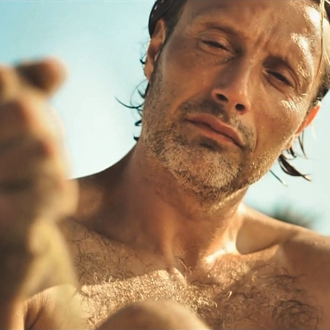 hanniandwill4ev's tweet photo. After a day at the beach I wanted Mads on the beach  

#madsmikkelsen #Hannibal https://t.co/XdeuXJaiw7