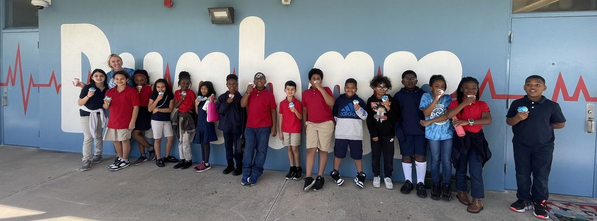 Snow cones for the #mathacademy for great data 🍧 <a href="/MsLPittman/">Ms. Pittman</a> <a href="/Dunbar_Magnet/">Dunbar Elem Magnet</a>