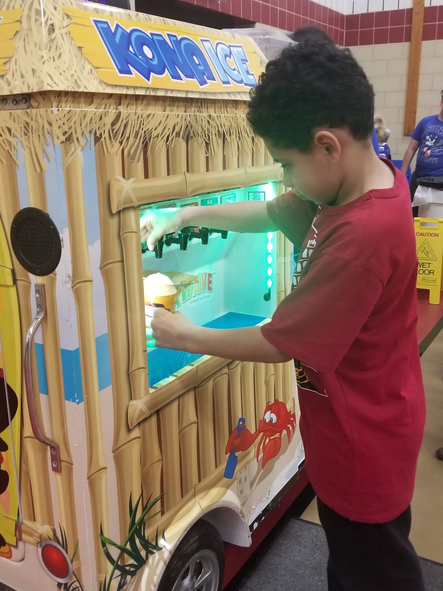 Many thanks to a generous sponsor who got our school some Kona Ice!  We all enjoyed it yesterday on the most gorgeous day of 2023 so far!  #OakFlatProud #bssdproud