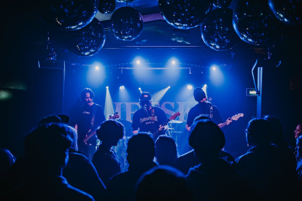 Hive Magazine tweet media