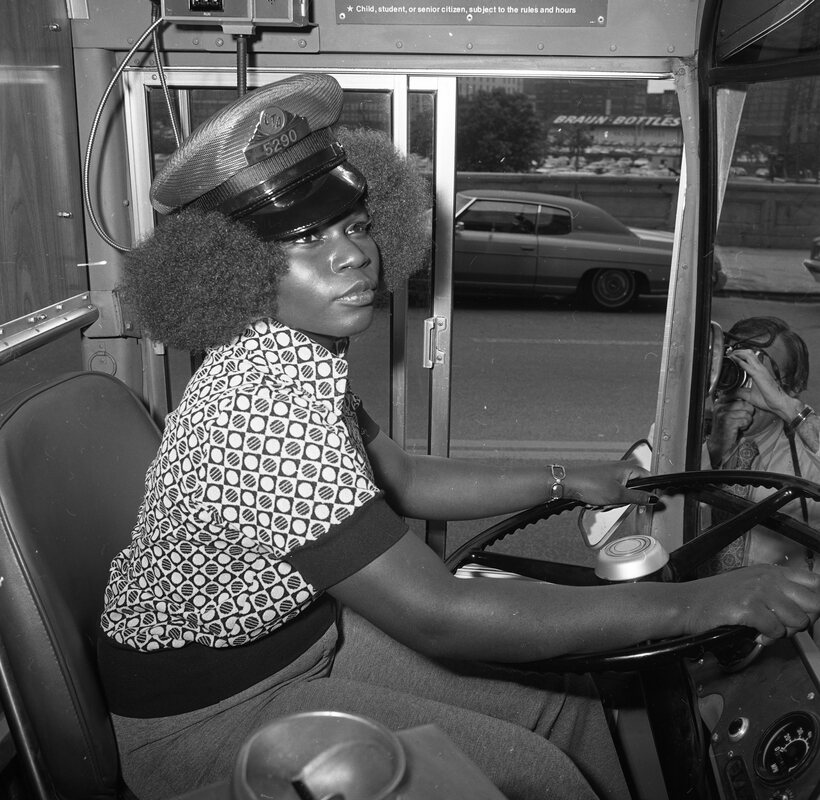 ⏪1974
Mary Wallace began her career as CTA’s first female bus operator. She retired 33 years later. #BlackHistoryMonth #CTA75