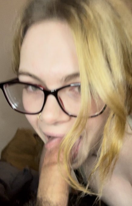 I&rsquo;ll do it with a smile 🤤😈 https://t.co/N65JcP5wmP