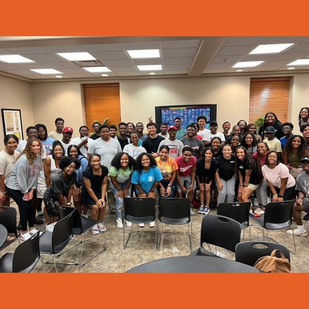 intervarsityusa's tweet photo. Another Black Campus Ministries chapter feature! Today we're featuring BCM at the University of Oklahoma. They have a passion to heal and transform their campus through Christ.
Pray for continued blessings in their chapter! #praywithIV https://t.co/q5ydeDcVu2