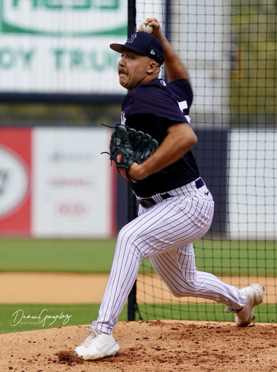 DamonGonzalez_'s tweet photo. @Yankees Pitcher Greg Weissert getting some work in on the mound. ⚾️
📸: Photo Credits by: Damon Gonzalez for @latinboxsports
Sony FE 200-600mm f/5.6-6.3 G OSS
Lens #yankees #SpringTraining2023 #BXRep https://t.co/Hb2w9H4M4n