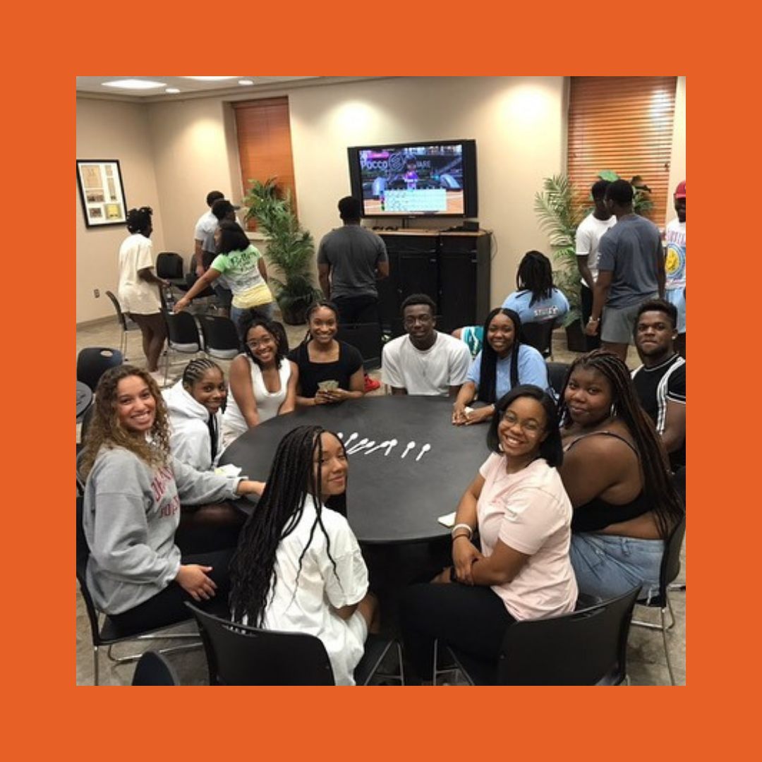 intervarsityusa's tweet photo. Another Black Campus Ministries chapter feature! Today we're featuring BCM at the University of Oklahoma. They have a passion to heal and transform their campus through Christ.
Pray for continued blessings in their chapter! #praywithIV https://t.co/q5ydeDcVu2