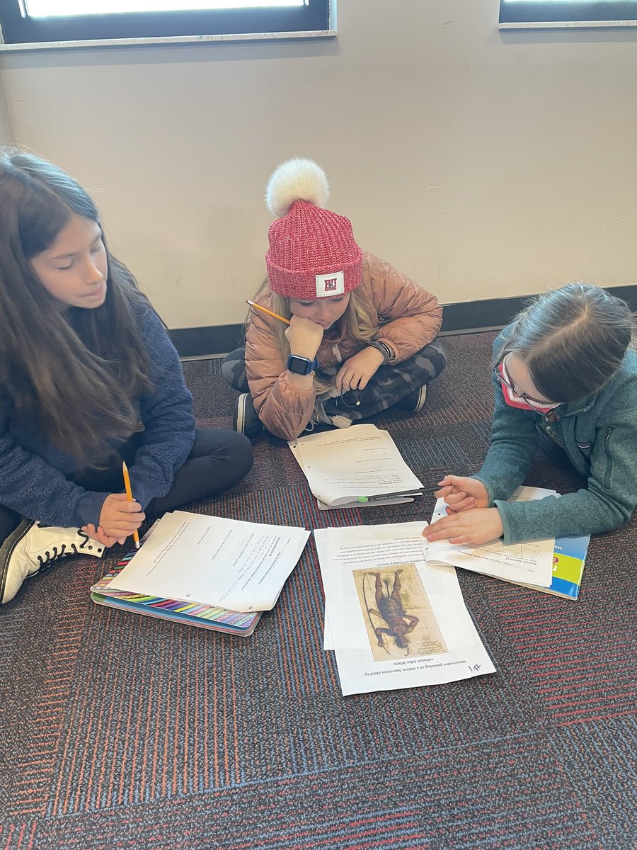 OkruchMrs's tweet photo. Analyzing primary sources in our study of colonial America. @DouglassElem @harveyoaxaca https://t.co/6RjjrJspny