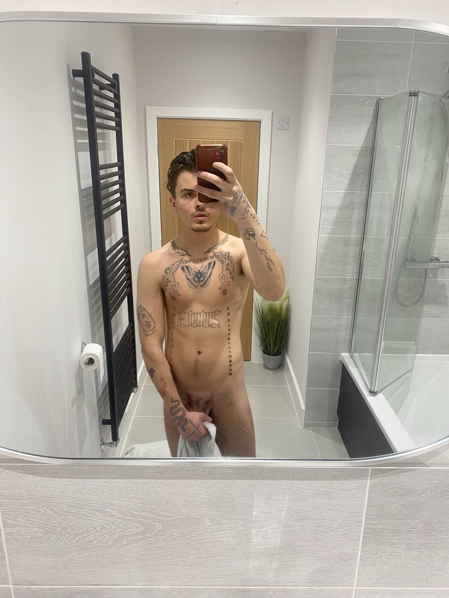 Trafford2000's tweet photo. The best Teenager boy back on only fans…. with a new account and fresh content  😋🥰 for my new account…. my first subscribers get plenty off surprises 🥰😗 https://t.co/uw25xX1v8Q https://t.co/yLd6VazfAs