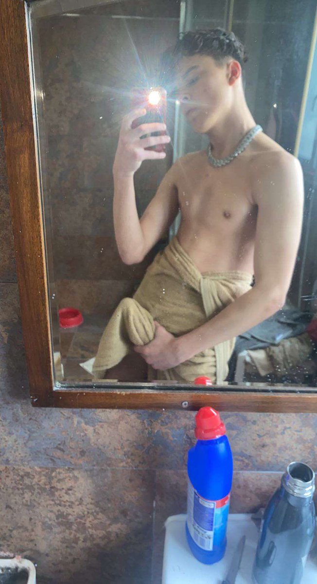 Trafford2000's tweet photo. The best Teenager boy back on only fans…. with a new account and fresh content  😋🥰 for my new account…. my first subscribers get plenty off surprises 🥰😗 https://t.co/uw25xX1v8Q https://t.co/yLd6VazfAs