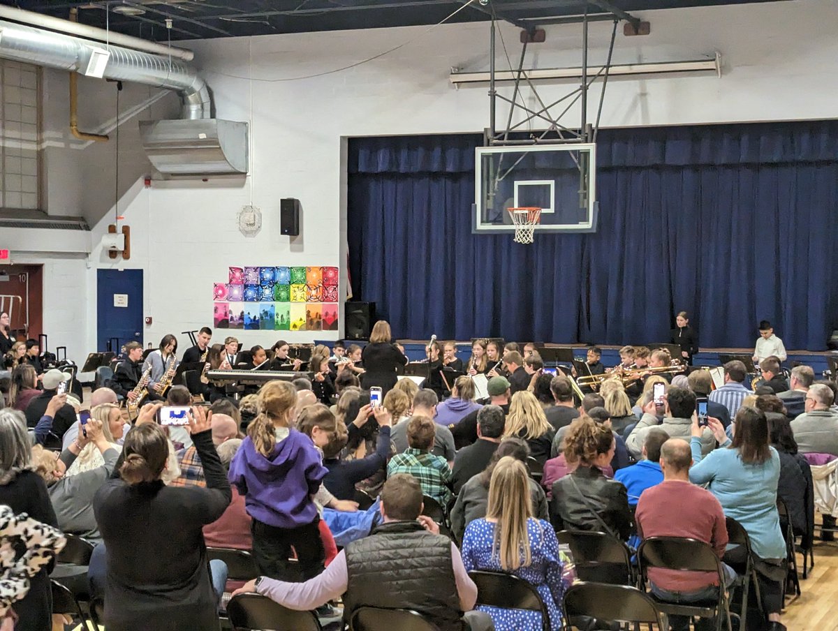 NortonMSBand's tweet photo. Congratulations to all the students who performed tonight at the Yelle Band Concert! The 5th grade band is this picture, can't wait to see them all again at NMS! https://t.co/v7R7XZ9sSl
