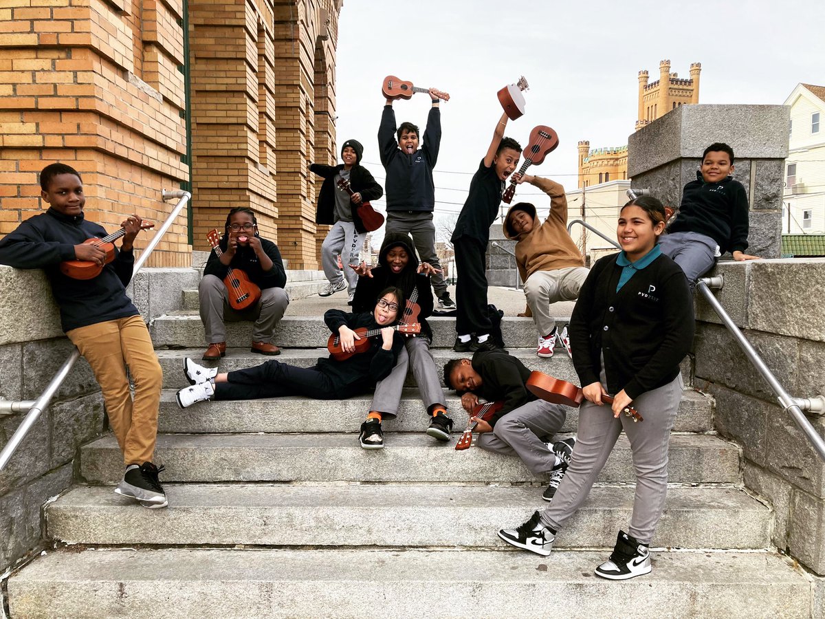 PVD Prep music class took advantage of the warm weather today by enjoying their ukulele lesson outdoors #pvdprep #creativeprep