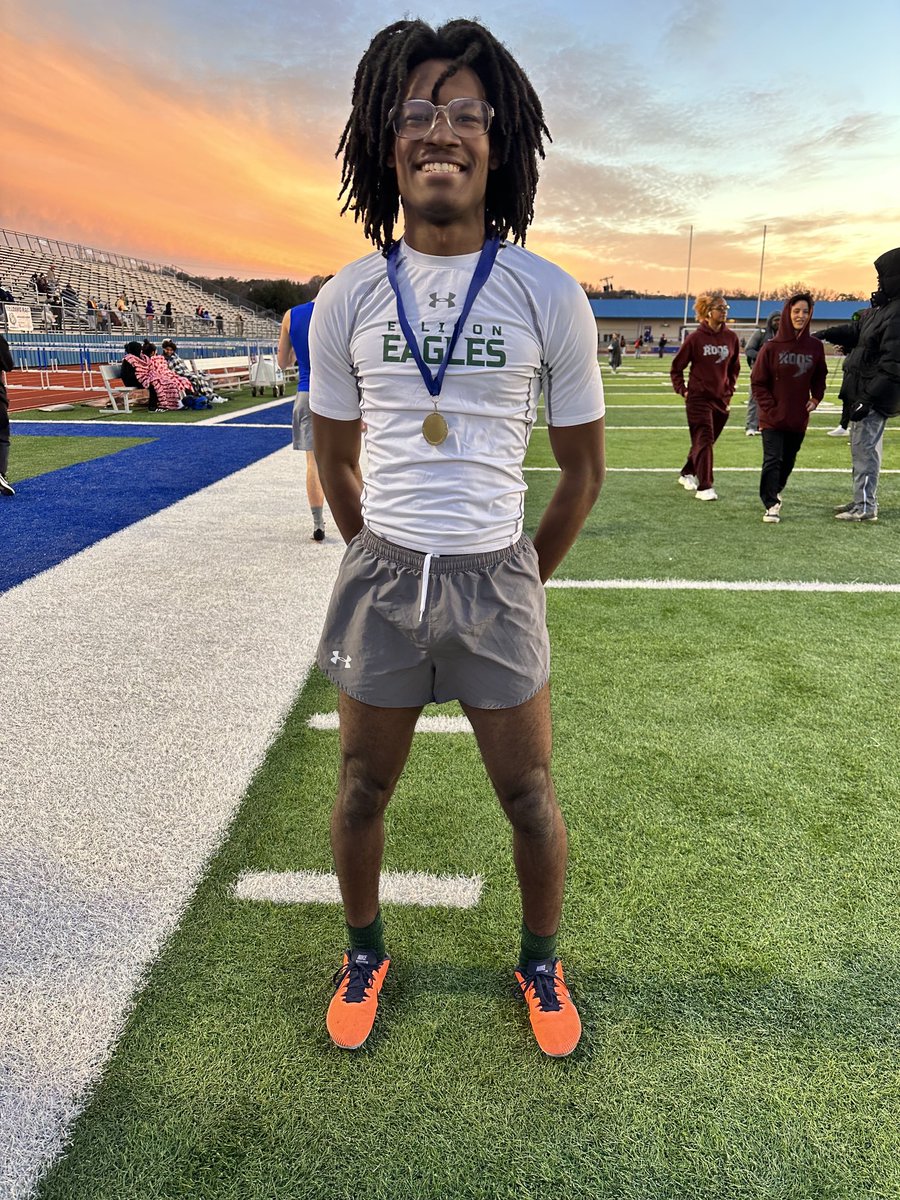 EllisonAnd's tweet photo. Keon Burks🥇 110m Hurdles 👏🏽 ⁦@KilleenISD_⁩  congratulations! https://t.co/IOVJcHRnLD