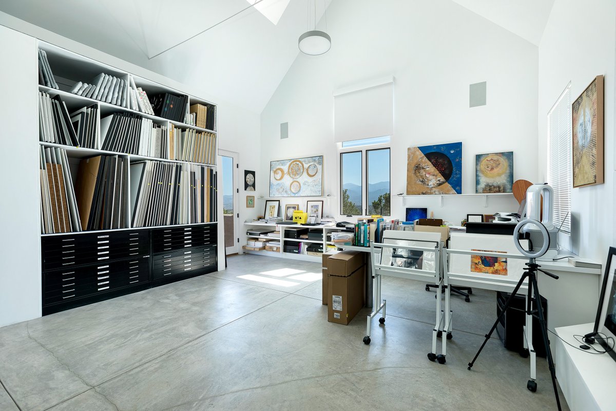 santafeestate's tweet photo. Artists and collectors! Check out these incredible art studios featured in a recent Wall St. Journal article. The studio at 411 Tano in Santa Fe is an absolute gem. For more info, contact me at 505-920-8001. https://t.co/eUC96YS1G0 #art #studio #SantaFe #artstudio https://t.co/Go8QrXvE06