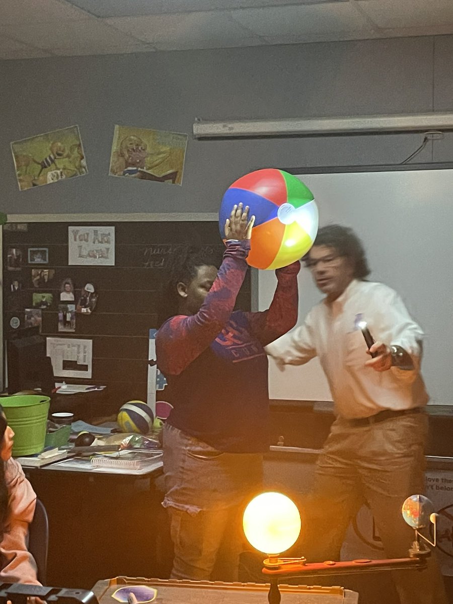 MrsWard34's tweet photo. You know when Mr. Crosslin comes to teach you about space, it will be out of this world! @IXScience @GCEgators @PrincipalGCE @LindsayMitscher #WeAreWayne https://t.co/nxZxw2tvT2