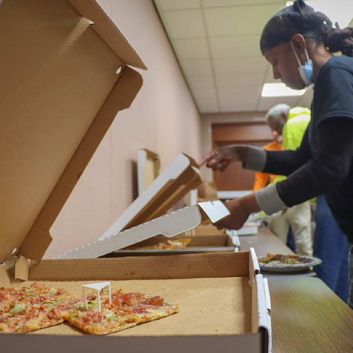 MidAmCarpenters's tweet image. #Local97 in St. Louis is going the extra mile to welcome newcomers. Their new “Cub Club” kicked off this week, where apprentices hang out, ask questions and get expert advice from seasoned carpenters. In our drive to recruit new members and keep the good ones we have!