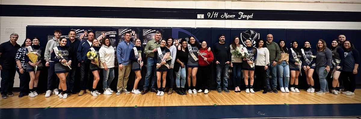 Congratulations Seniors!! 
Howell Girls Basketball hosting Donovan Catholic 
Final Score 
Howell 51  Donovan Catholic 39
YES MA’AM!! <a href="/Santo8811/">Coach Santopietro</a> <a href="/BravermanHHS/">Jeremy Braverman-Howell HS Principal</a> <a href="/HowellRebellion/">Rebellion</a>