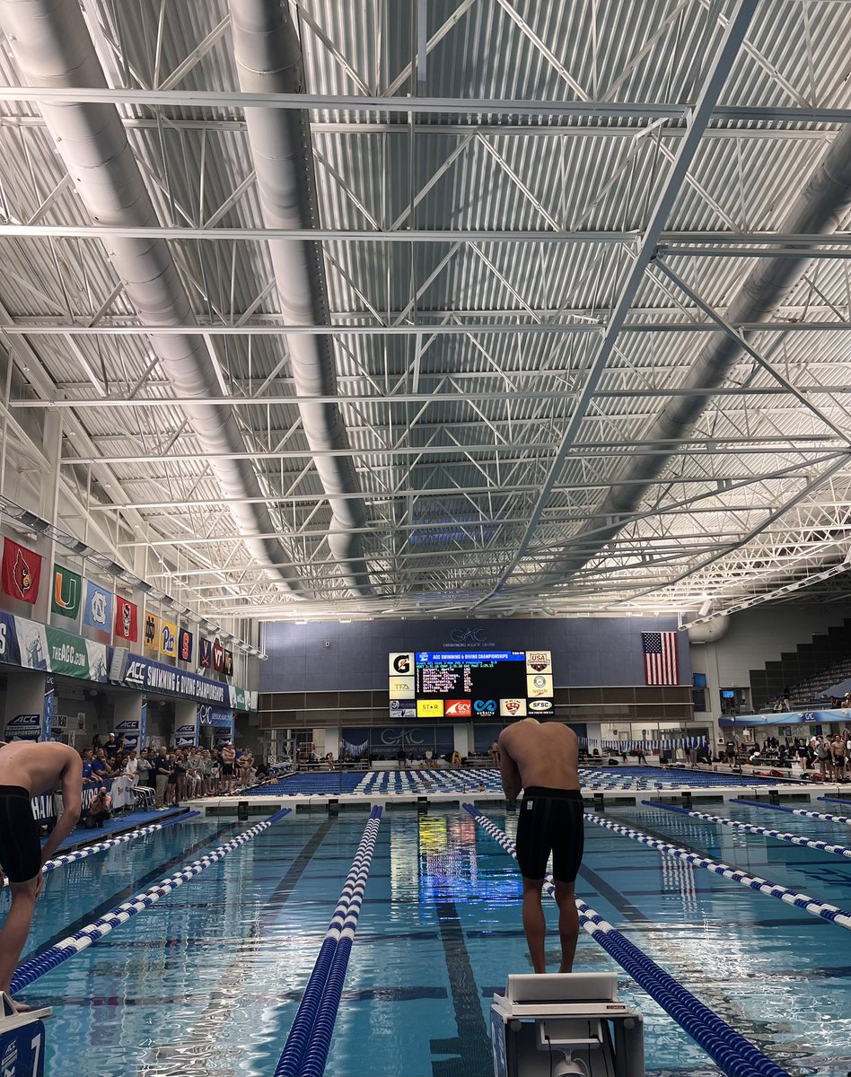 GTSwimDive's tweet photo. 𝑩𝒂𝒕𝒖𝒓 𝑼̈𝒏𝒍𝒖̈ earns his SECOND ACC Championship Silver Medal in the Men’s 200 Free 🥈

Ünlü tied NC State’s Piszczorowicz with a time of 1:32.47 👊

@GTAthletics l @theACC https://t.co/uIrhD0DjlA