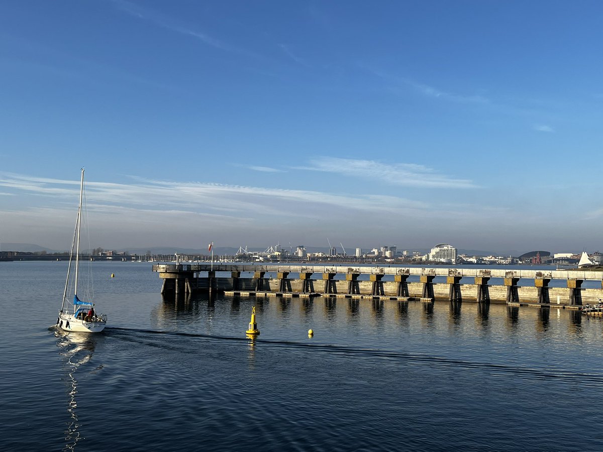damianclode's tweet photo. It was good to see the sun out this week. Days are lengthening temperatures increasing. #cardifbay https://t.co/9x3ACycHCA