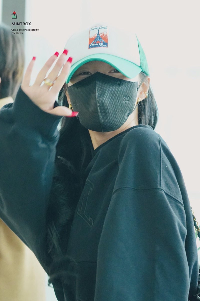 mintbox_0619's tweet photo. 230217 ICN 프리뷰

#마마무 #화사 #Hwasa

안혜진 귀여워서 그저 눈물 흘리는 중.. https://t.co/N2uG9ZKJTF