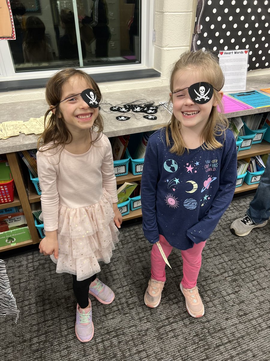katiecip's tweet photo. Thank you GES reading team for hosting such an awesome @GreystoneES Family Literacy Night!!! It was an amazing experience for the whole family !!! https://t.co/FUEFzaoBXW