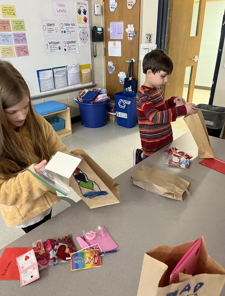 _anmontano's tweet photo. February recap so far: 100th day fun, class swap with Mrs. Ralston’s students, Valentine exchanges &amp; hanging positive affirmations around Nixon 💕 #AtTheRox https://t.co/gwQ3nDOSnc
