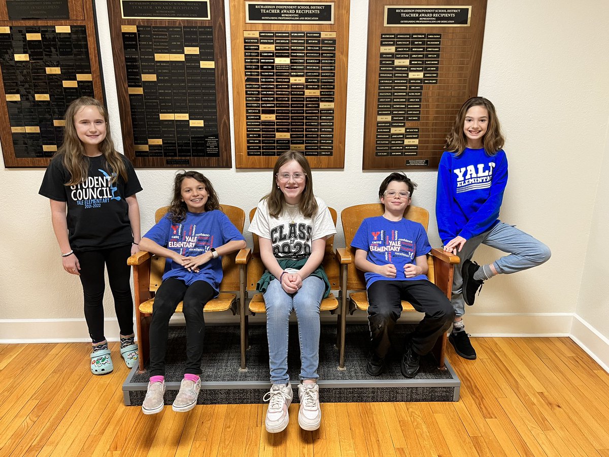 Emily Lauren Sires tweet media