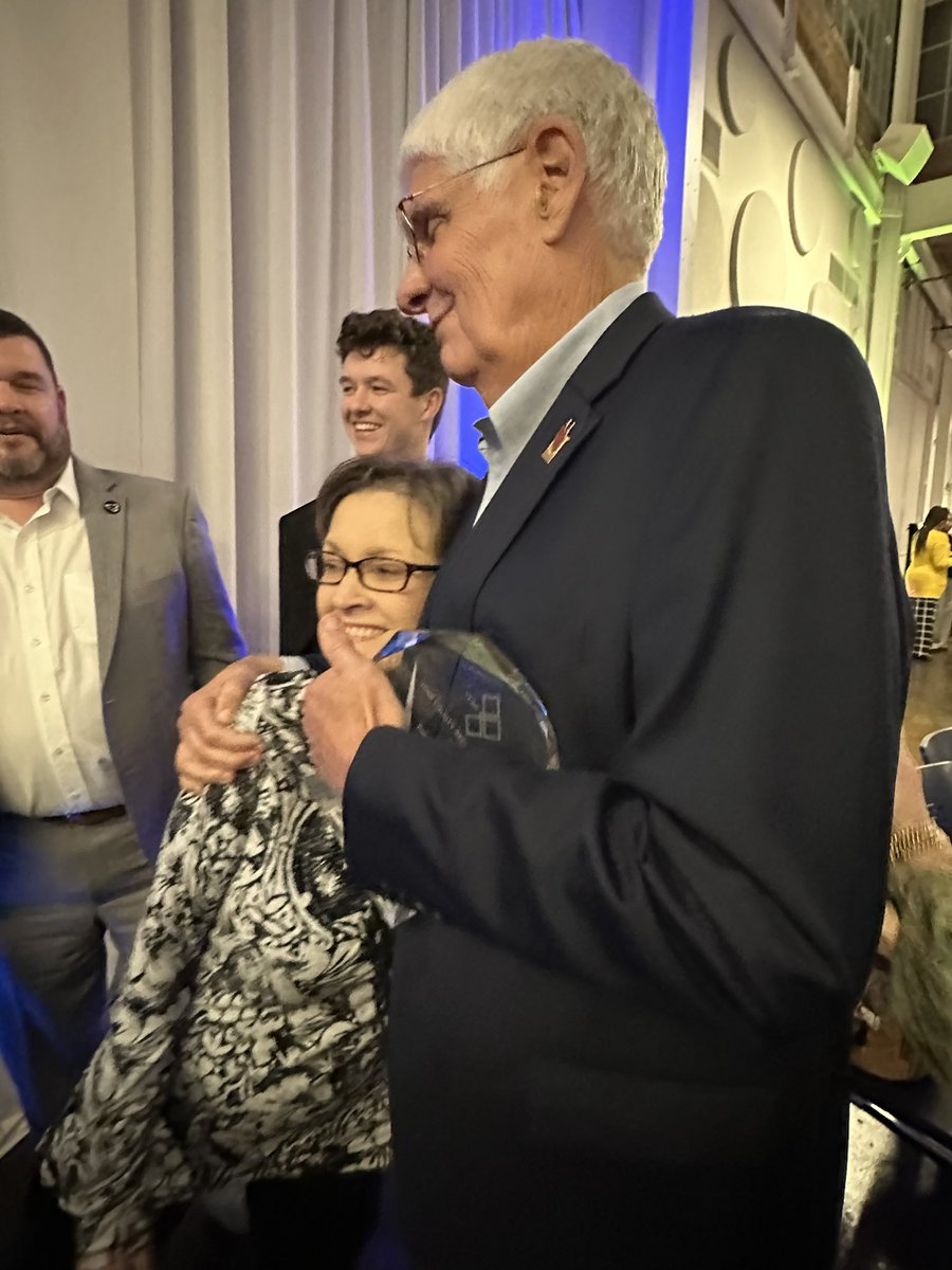williamsfudge's tweet photo. Tonight we were honored to share in celebration as WFI Founder Gary Williams was presented with the York County Regional Chamber of Commerce Robert F. Youngblood Lifetime Business Achievement Award! #WorkPlayGive #YCRC https://t.co/p08RTKUP3j