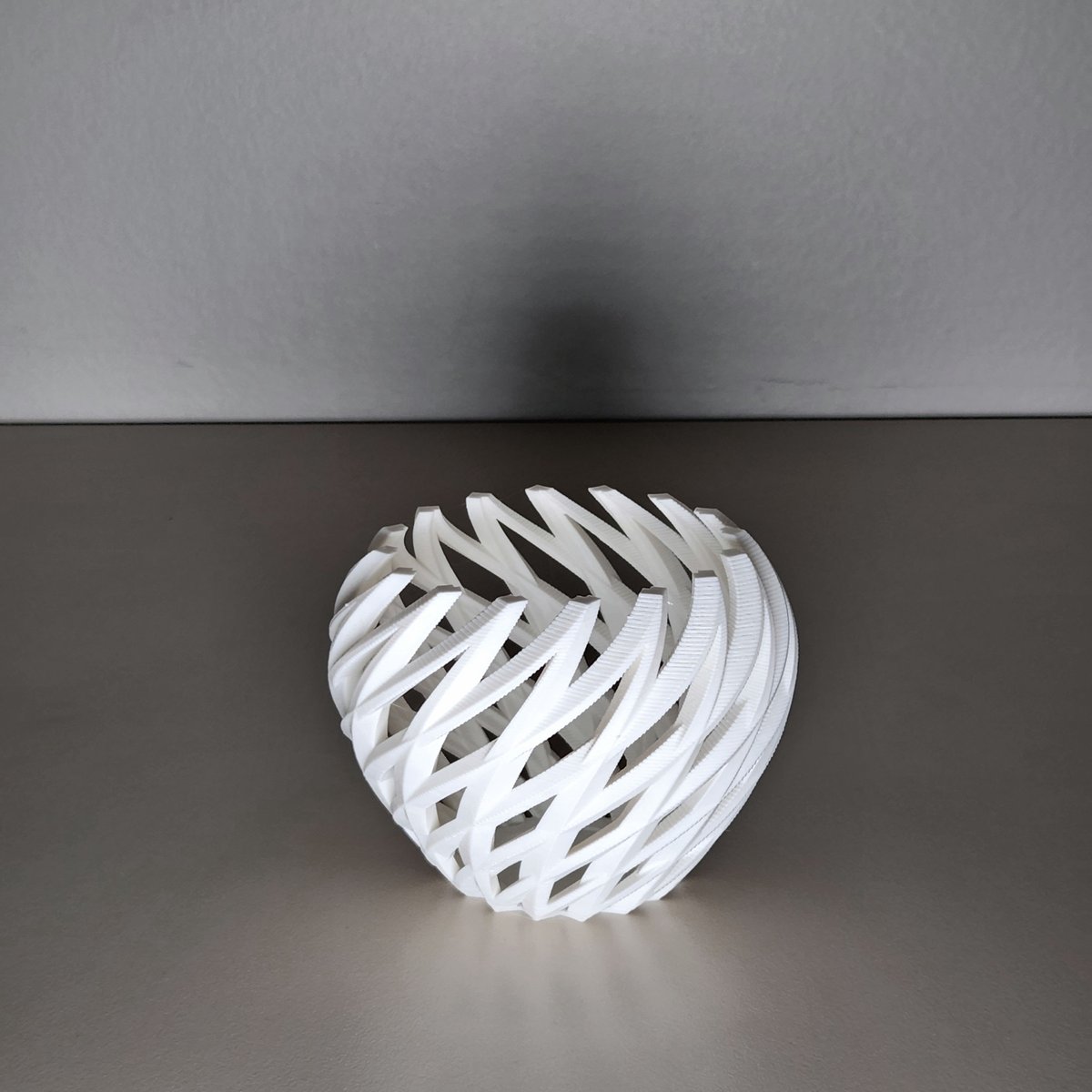 3DPrintBunny's tweet image. A twisty bowl😊

stl: social.thangs.com/m/727959