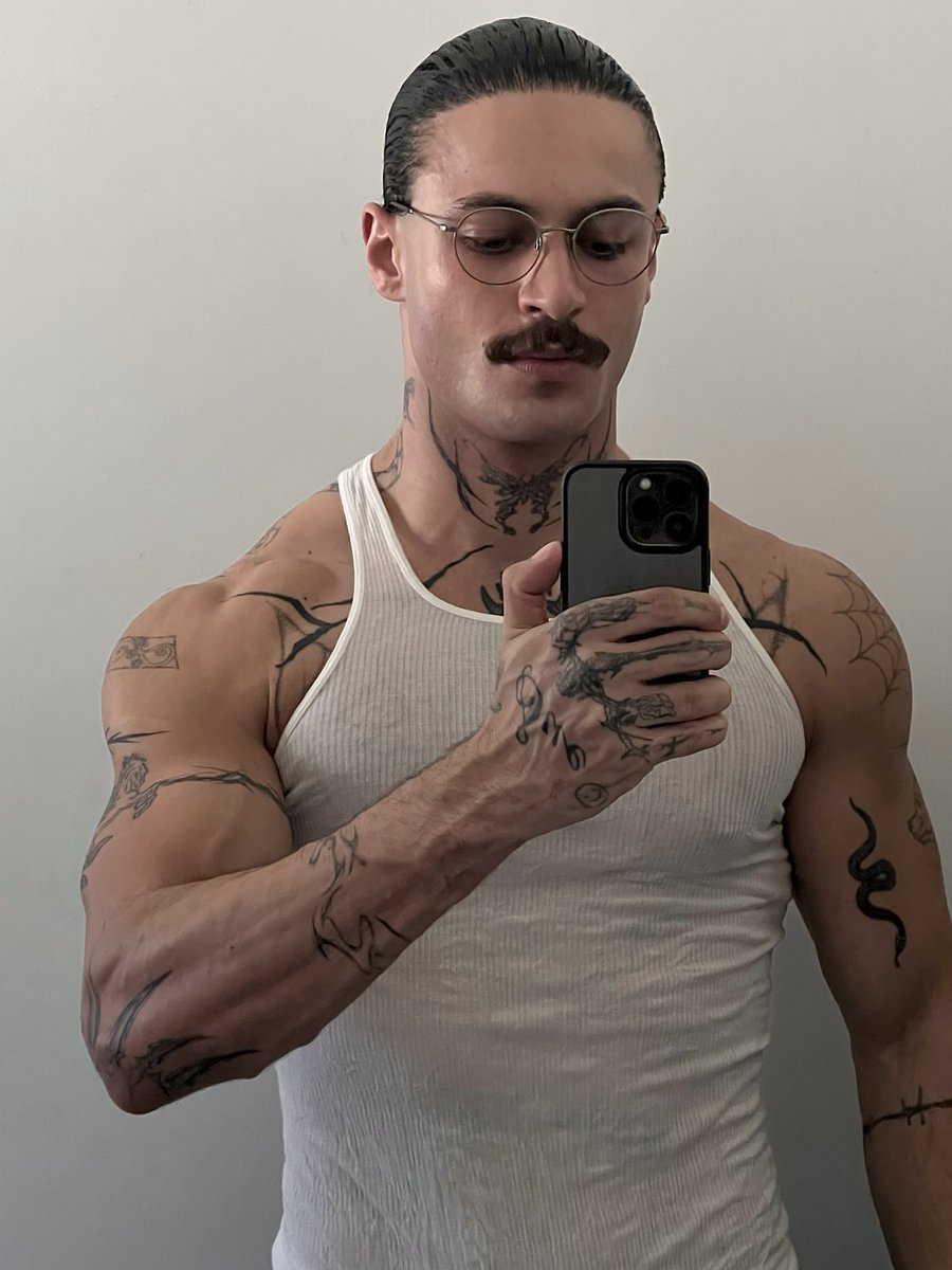Gay Wet Dream on Twitter "RT bodiedbycharlie Stay At Home Dad"