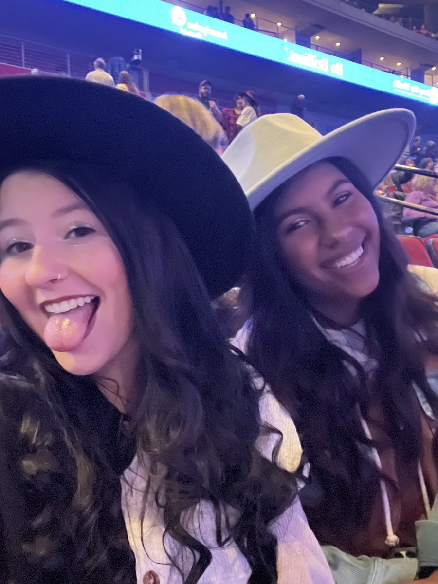 Beyond ready to see our man’s!❤️#bslincoln