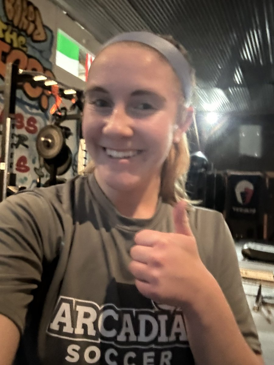 EllieSklar's tweet photo. Last day at the Lab before Penn Fusion this weekend! Whole body lift + passing patterns with a couple of older D1 boys 💪 https://t.co/g9fgkkzDtT