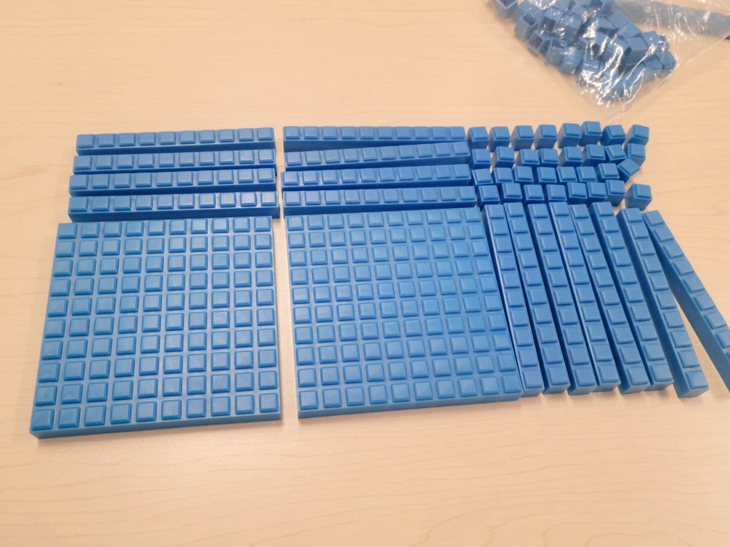 MrJMcInnis's tweet image. Multiplying decimal numbers using base ten blocks. Demonstrating learning and thinking in multiple ways. &quot;The use of concrete representations and tools is fundamental to learning mathematics in all grades.&quot;  
#ManipulativesForAll #HCDSBmath #TieredInterventionsForNumeracy
