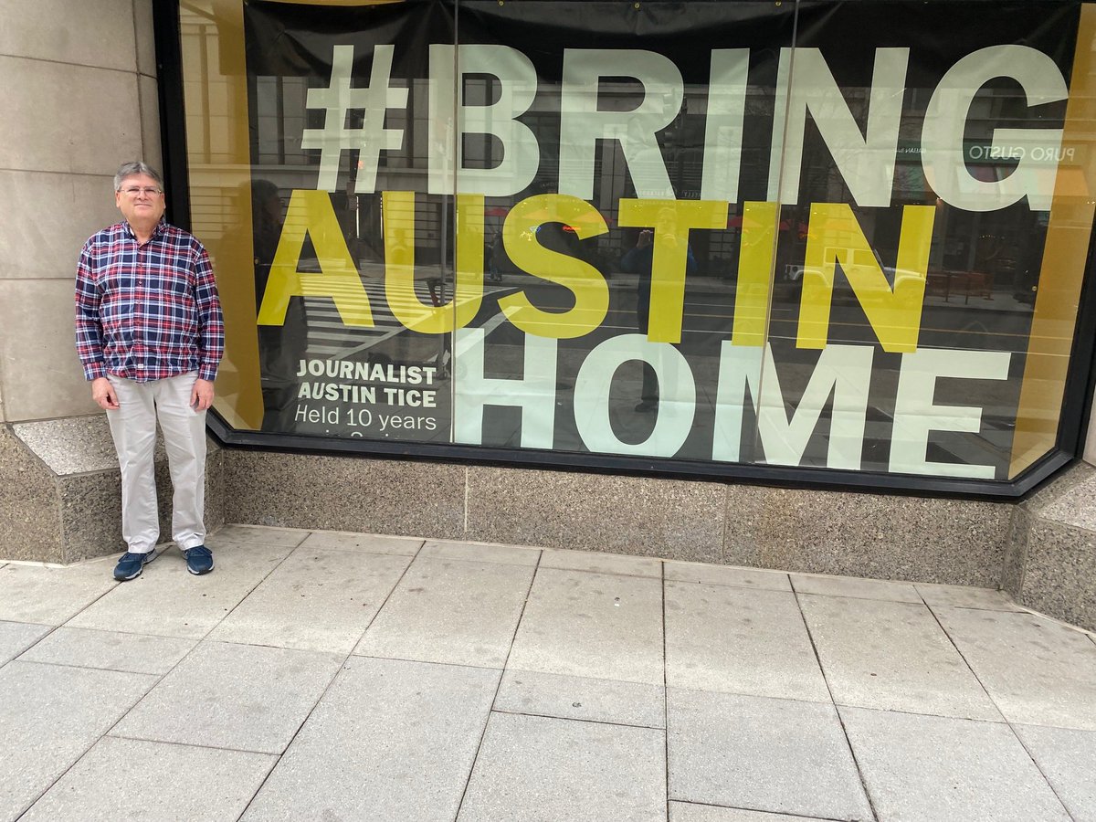 This is Jeff — Archivist of ⁦<a href="/PressClubDC/">National Press Club</a>⁩. We have 116 years for him to curate. Today he is on F Street raising up the name of Austin Tice. Jeff knows no U. S.journalist in history has been held longer than Austin — nearly11 years. POTUS, Make some history. BringAustinHome
