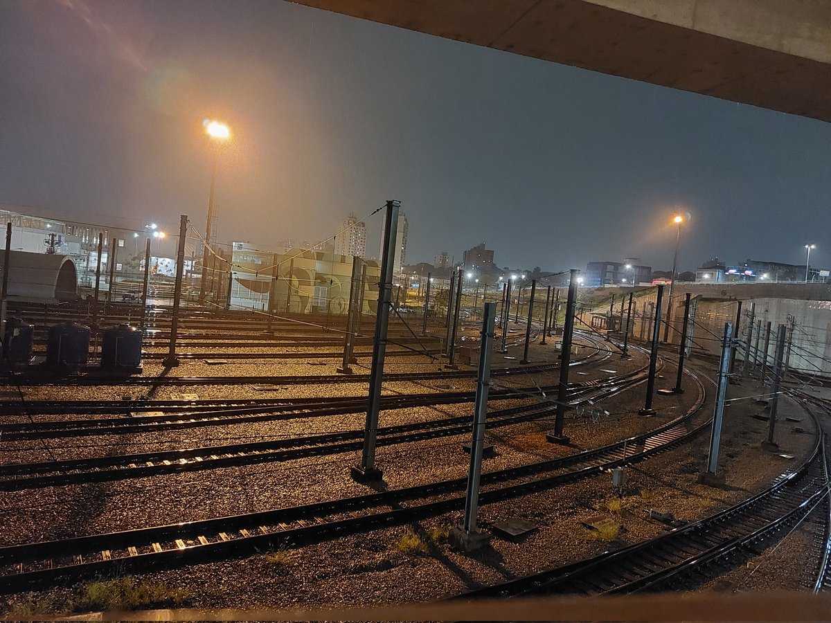 _yassu's tweet photo. Essa estação é bonita d+ https://t.co/wWtgWC8Zyo