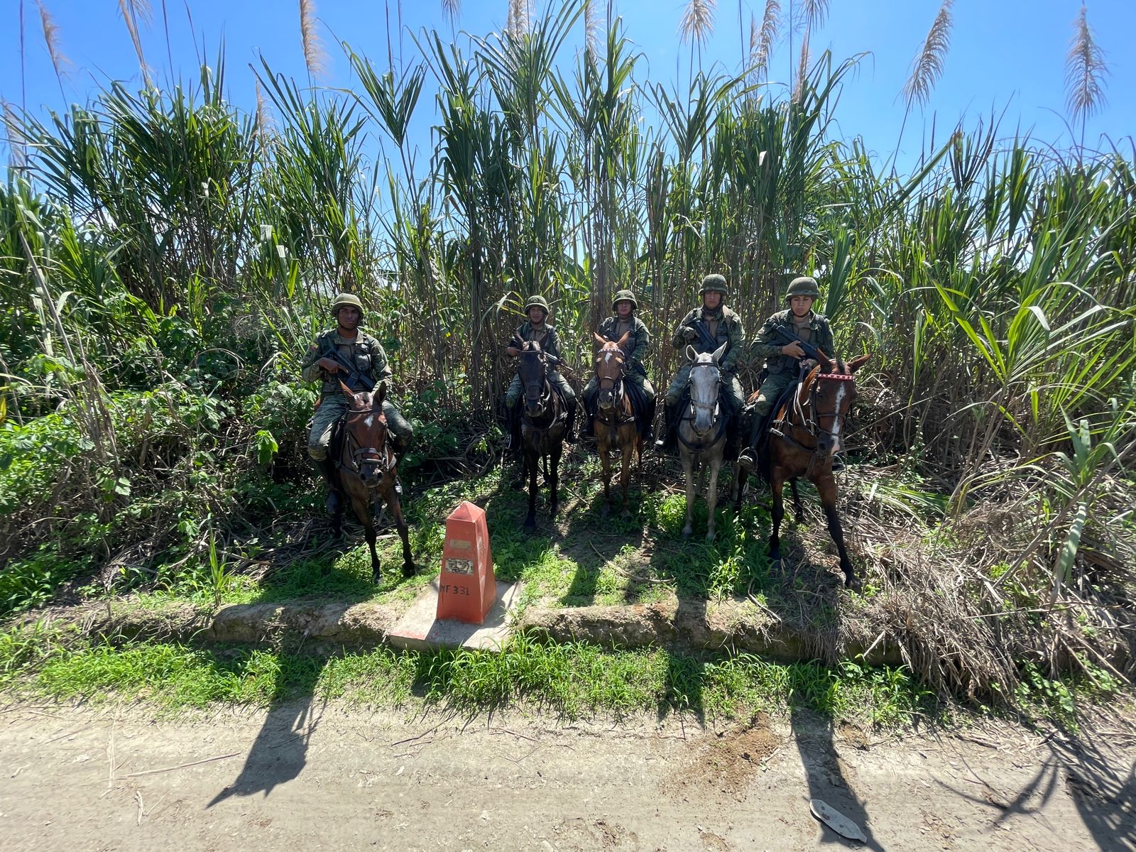 httpspbstwimgcommediaFpIYf1cWYAEuB82formatjpgnamelarge