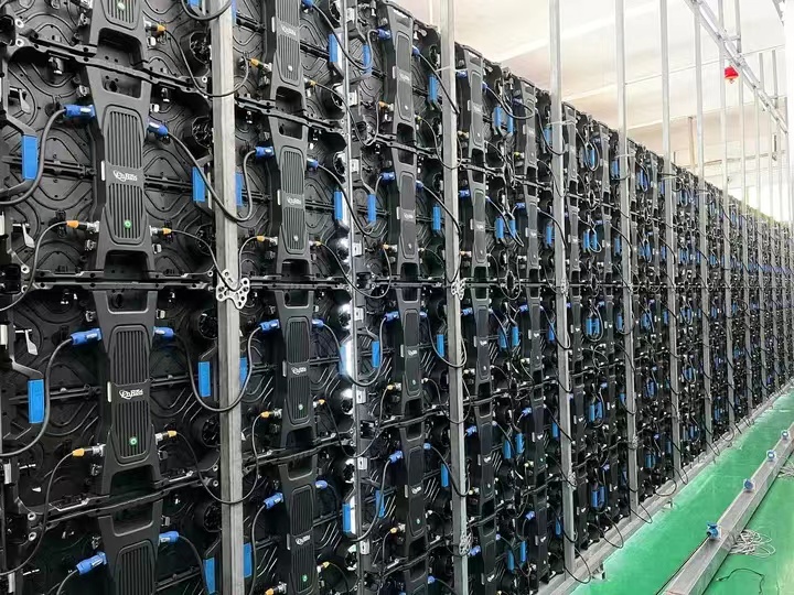 EnbonLD's tweet image. Enbon R5 Series,500*500mm, Wide viewing angle, high screen flatness bring you the best viewing experience. Easy installation and maintenance，save time. Waterproof,made of Aluminum, Security and durability coexist.
Call us for details: +86 199 2665 3490
#led_screen #led_display